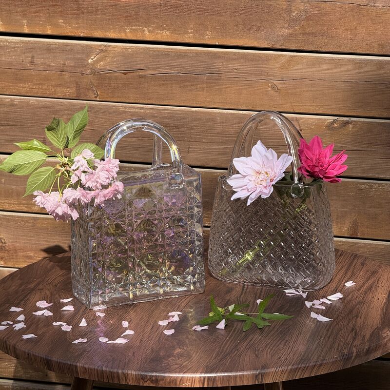 qualité Hand-Blown Diamond Pattern Glass Handbag Vase - Versatile Decorative Centerpiece for Home & Wedding Decor usine