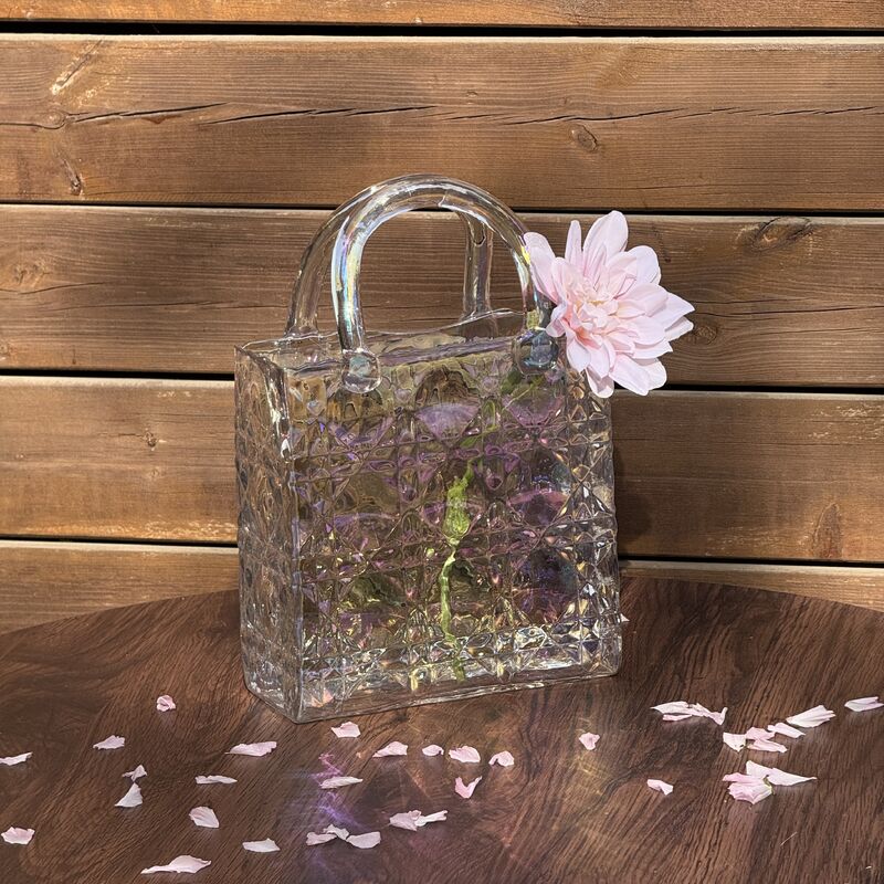 qualité Hand-Blown Diamond Pattern Glass Handbag Vase - Versatile Decorative Centerpiece for Home & Wedding Decor usine
