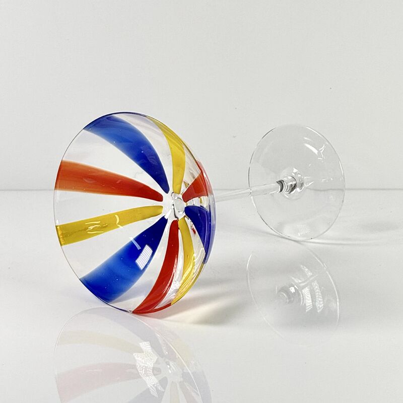 Qualité Hand Blown Art Glass Goblet & Coupe Glass Set, Vibrant Red Yellow Blue Vertical Cane Stripes Murano Style Stemmed Wine & Martini Glasses for Bar, Party & Gift usine