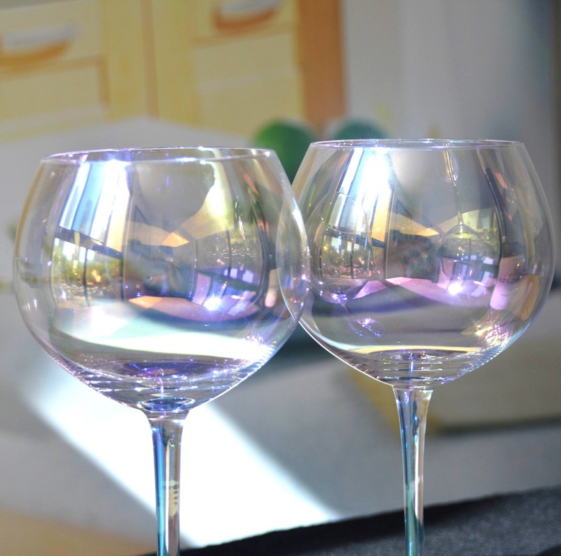 qualité Le ballon géant de couleur d'arc-en-ciel forment 23 onces Crystal Wine Glasses usine