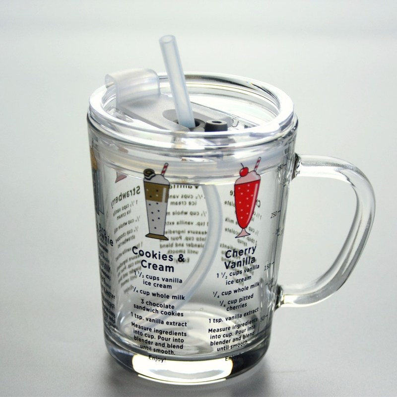 qualité Des dessins animés de verres à boire en cristal avec un couvercle et de la paille de silicate usine