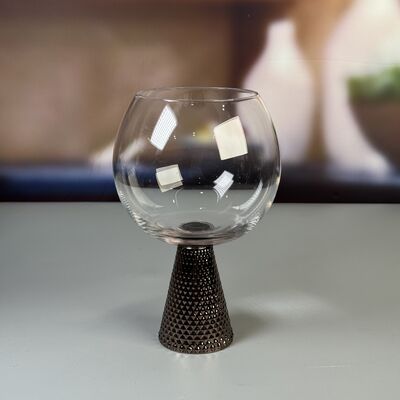 qualité Un ensemble de verres à base de diamant en argent électroplaté unique d'art moderne conçu pour des expériences culinaires de luxe dans les restaurants bars et événements usine