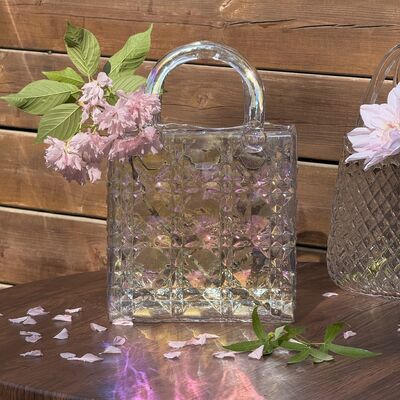 qualité Hand-Blown Diamond Pattern Glass Handbag Vase - Versatile Decorative Centerpiece for Home & Wedding Decor usine