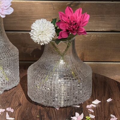qualité Vase en verre texturé fait à la main avec un design unique en entonnoir pour des présentations florales robustes et fonctionnelles usine