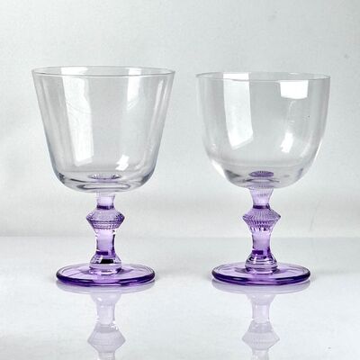 qualité 4‑Pack Vintage Purple Stem Wine Glasses, Assorted Shapes Clear Cup with Decorative Purple Stem, Handblown Glass Goblets for Wedding Party Home Tabletop Decoration usine