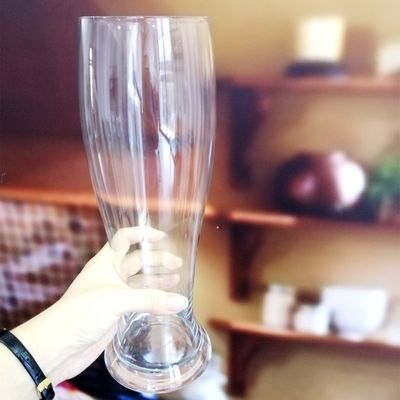 qualité Des verres de bière artisanale transparents de taille supplémentaire. usine