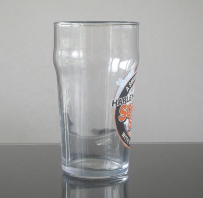 qualité Des verres de bière élégants de style britannique. usine