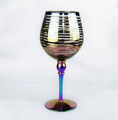 qualité Les cercles de laser modèlent la tige iridescente de Crystal Wine Glass With Pearl usine