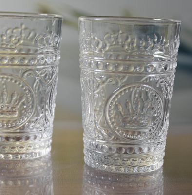 qualité 8 oz crown design verre à boire en relief usine