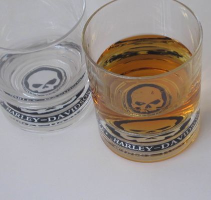 qualité Logo Défoncé Whisky Tumbler Glass, Crystal Scotch Glass Pour les marques cadeau usine