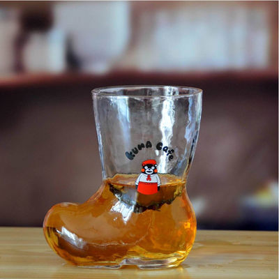 qualité Forme de chaussure 150 ml Verres à couleur pour la promotion usine