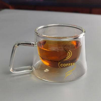 qualité 200 ml de borosilicate double couche tasse de café en verre avec logo doré usine