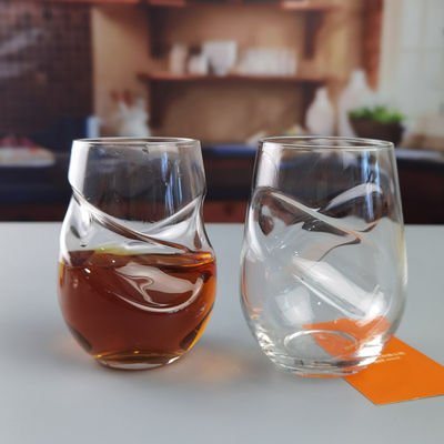 qualité Verres de vin rouge en cristal tourbillonnant tordu 250 ml sans tiges usine