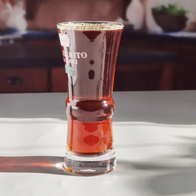 qualité Cocktail à base de bière à haute teneur en bouteilles de cristal soufflé à la main avec un logo coloré usine